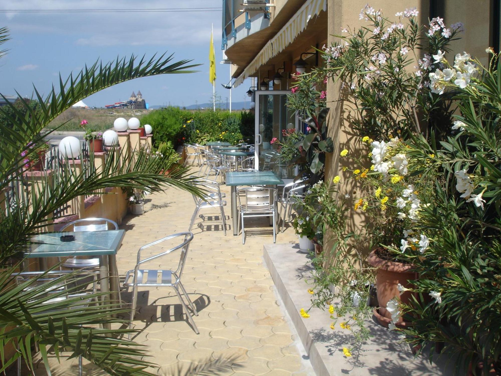 Hotel Riviera Ravda Exterior photo
